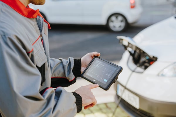 EV_van_charging_PRO8475_2